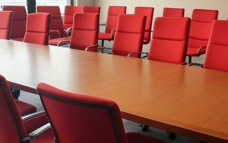 Đầu tư ghế quỳ bọc nỉ cho phòng họp tiết kiệm chi phí